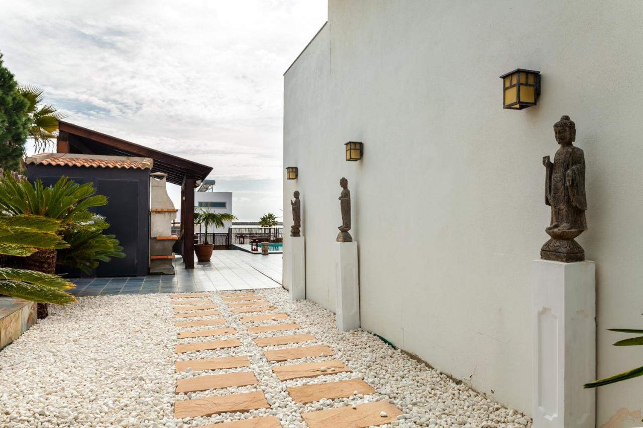 Con Piscina Privada En Hébergement de vacances *